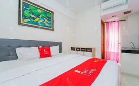 RedLiving Apartemen Green Lake View Cimanggis - WIN Property